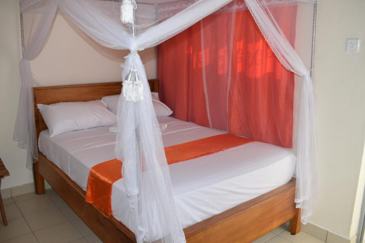 Aparthotel Marya Shelters Limited Mombasa Exterior foto